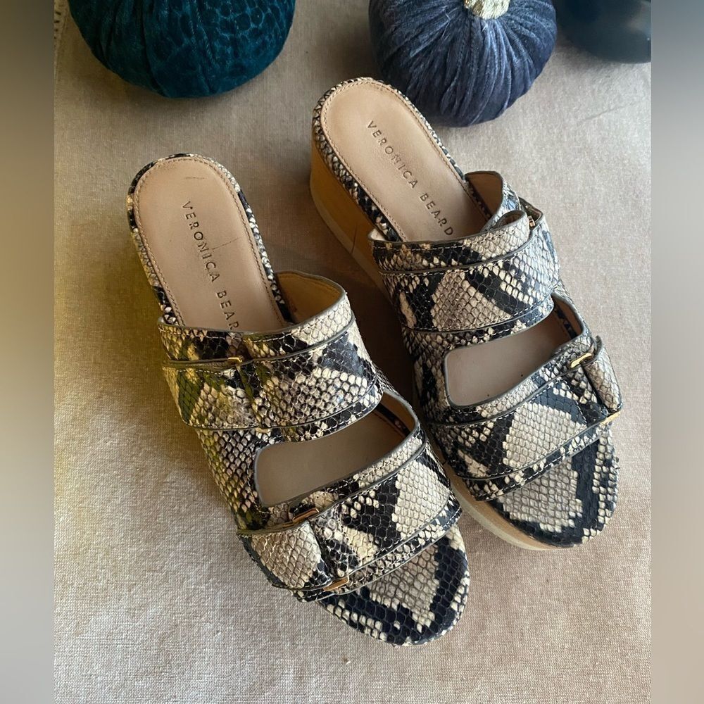 Veronica Beard animal print and platform sandals size 8